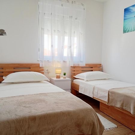 Apartments Villa Odesa With Shared Pool Ζαντάρ Εξωτερικό φωτογραφία