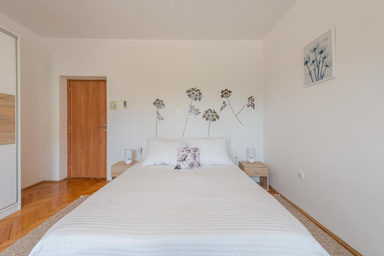 Apartments Villa Odesa With Shared Pool Ζαντάρ Εξωτερικό φωτογραφία