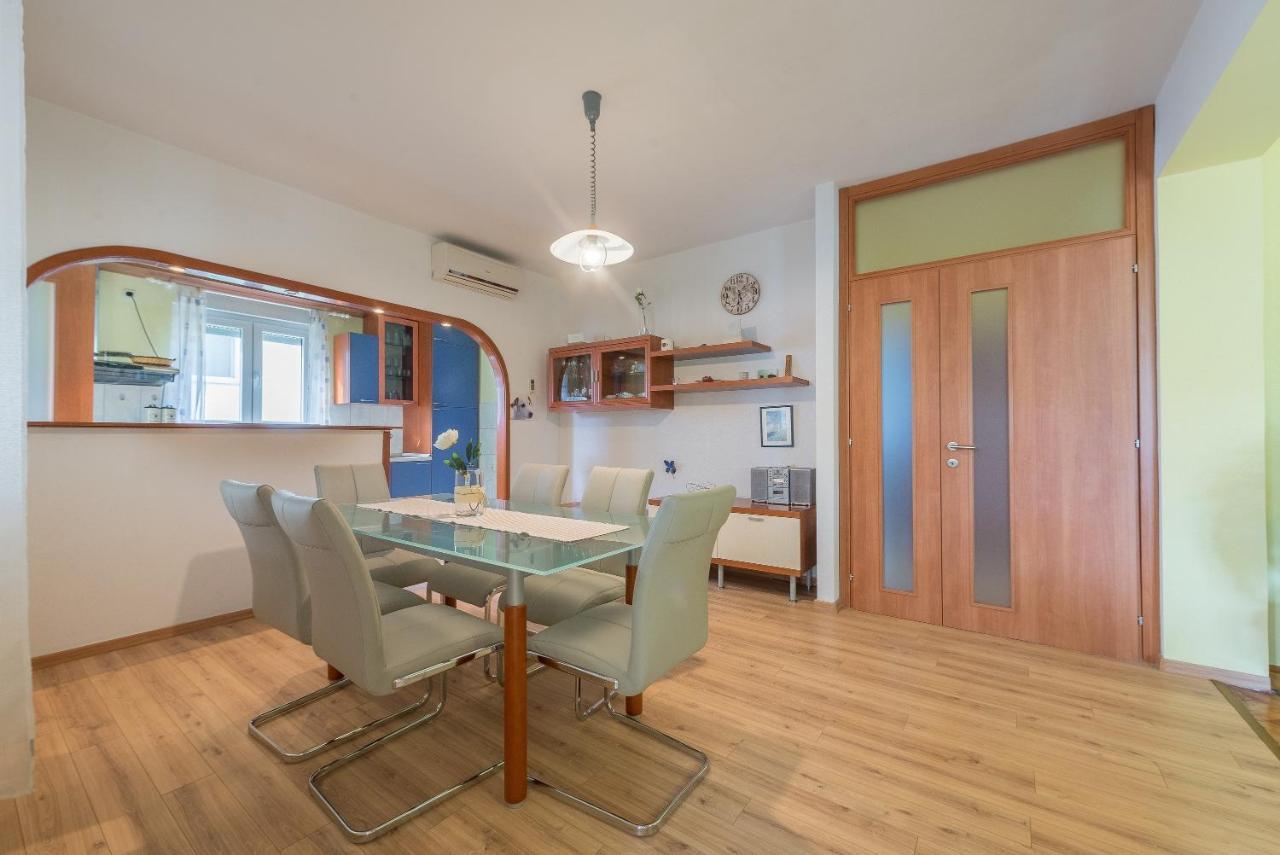 Apartments Villa Odesa With Shared Pool Ζαντάρ Εξωτερικό φωτογραφία