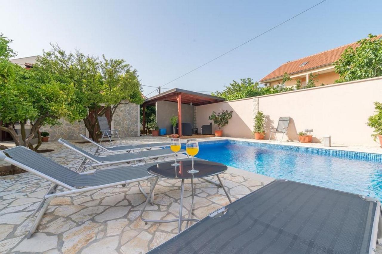 Apartments Villa Odesa With Shared Pool Ζαντάρ Εξωτερικό φωτογραφία