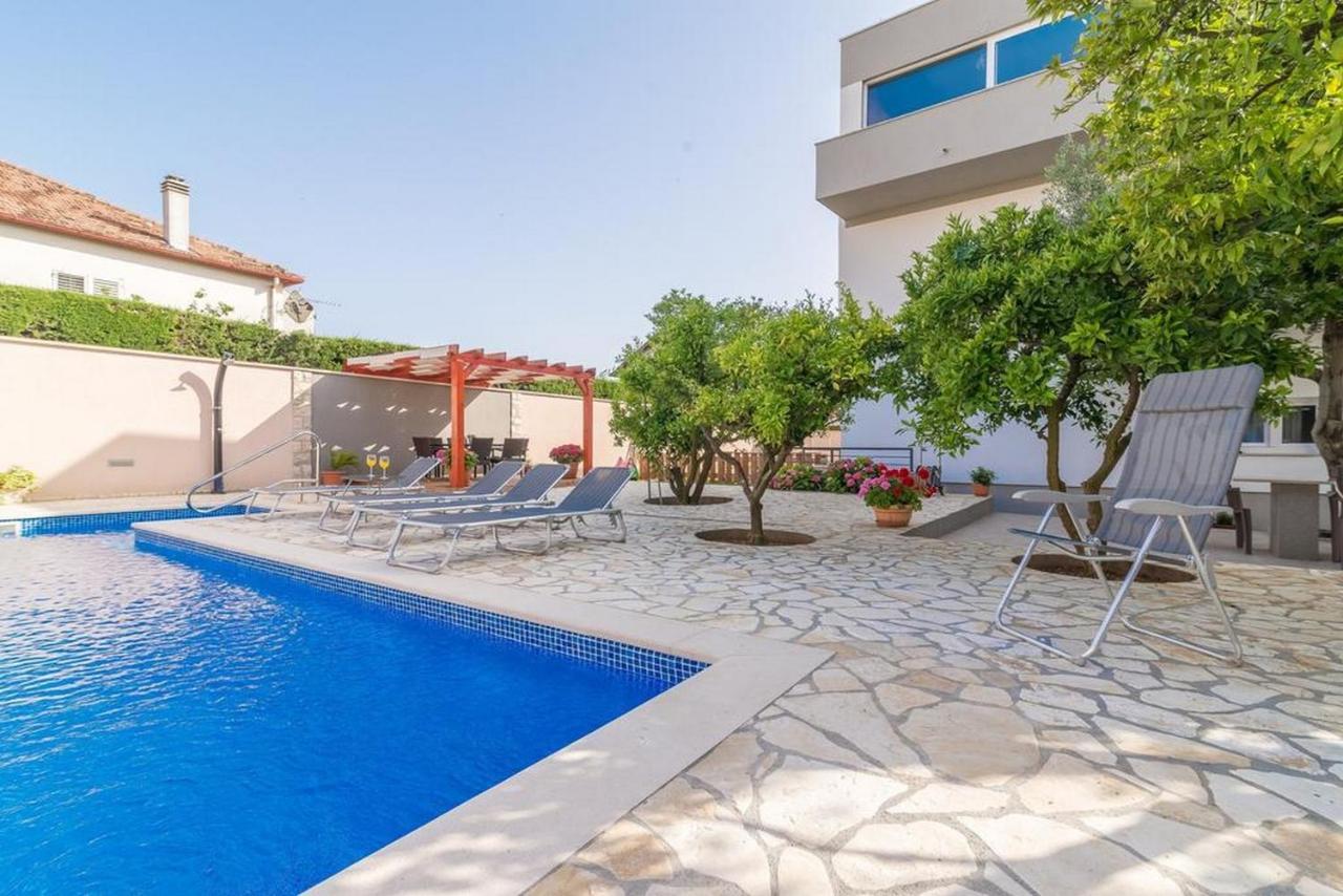 Apartments Villa Odesa With Shared Pool Ζαντάρ Εξωτερικό φωτογραφία