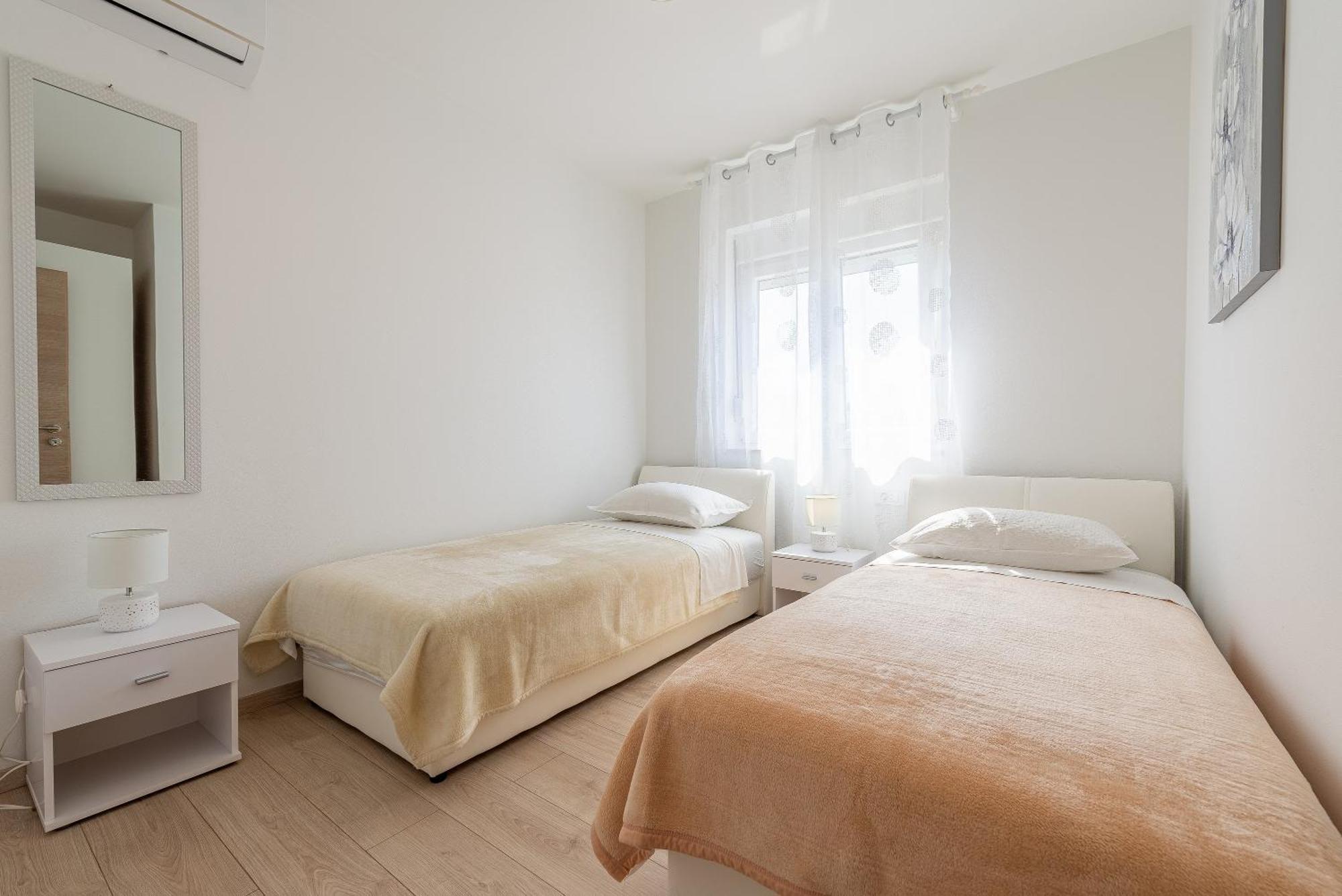 Apartments Villa Odesa With Shared Pool Ζαντάρ Εξωτερικό φωτογραφία