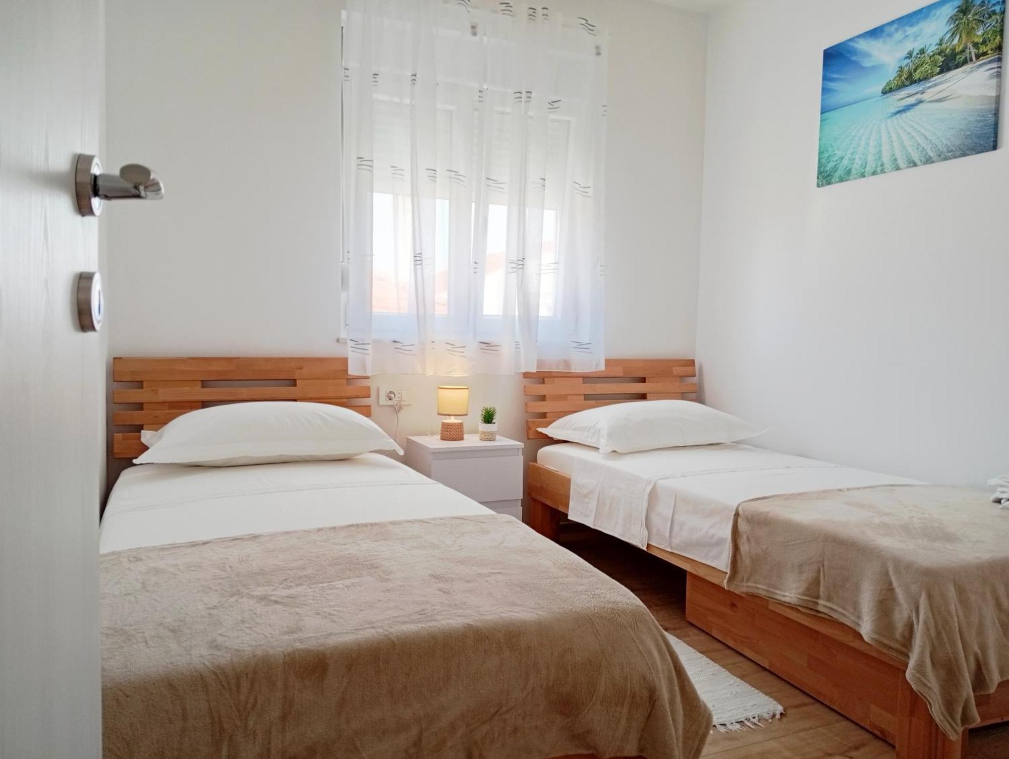 Apartments Villa Odesa With Shared Pool Ζαντάρ Εξωτερικό φωτογραφία