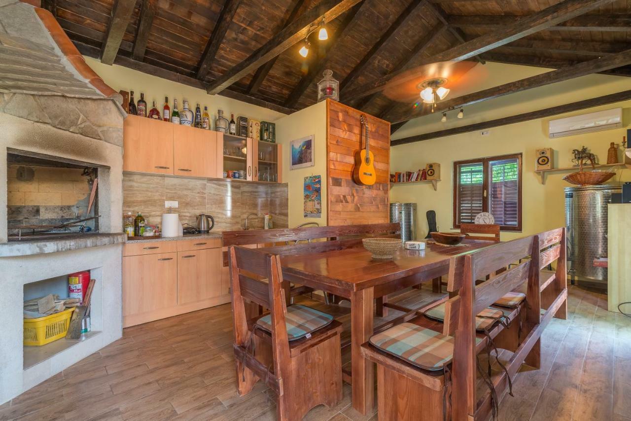 Apartments Villa Odesa With Shared Pool Ζαντάρ Εξωτερικό φωτογραφία